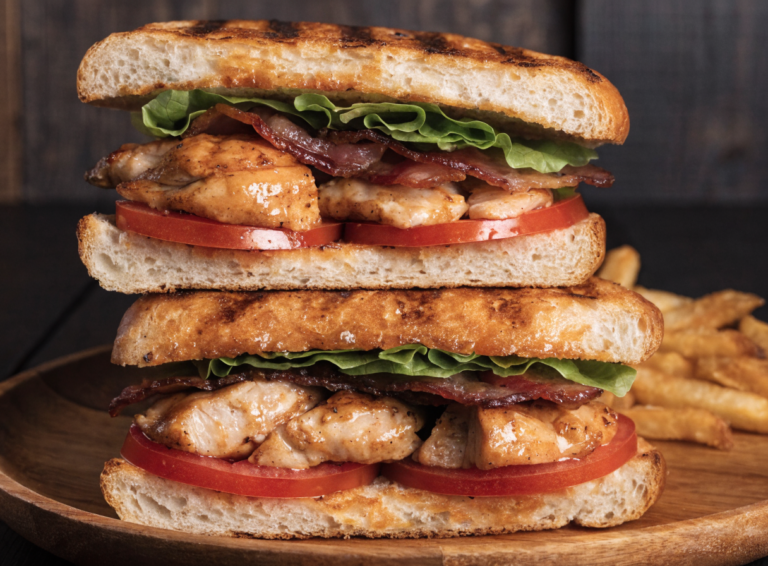 buttery_garlic_chicken_club_sandwich